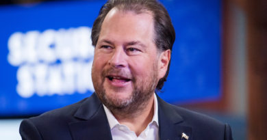 ‘She had the vision’ — Marc Benioff credits Rhode Island governor for inspiring Salesforce’s contact tracing tools