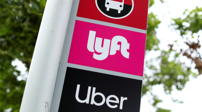 California wins injunction against Uber, Lyft classifying drivers as contractors