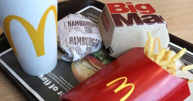 McDonald’s says cash-strapped diners are choosing to eat at home more often
