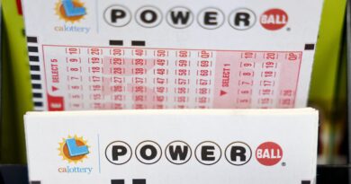 Powerball issue delays Saturdays winning number drawing