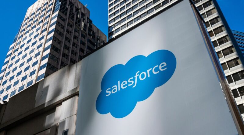 Salesforce in Talks to Buy Informatica, Wall Street Journal Says